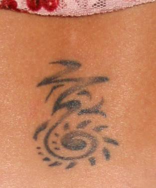 Re Tatouage...